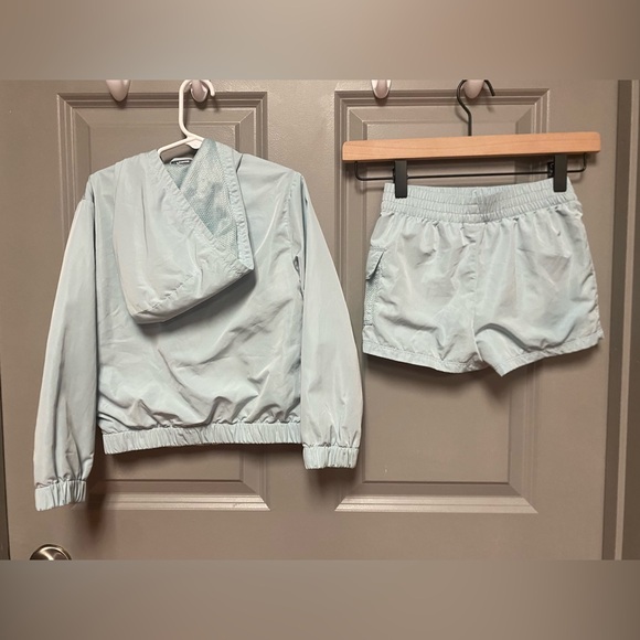 Girls’ Puma Outfit Set - Size 6 - Picture 2 of 3